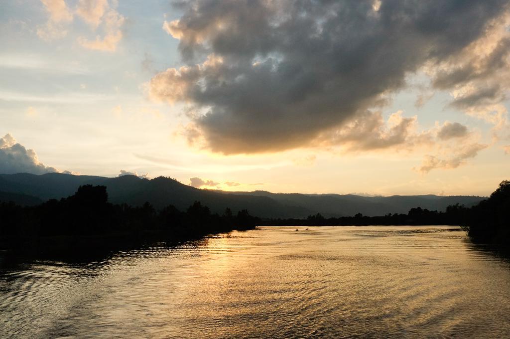 Nomads Guesthouse Kampot Eksteriør bilde