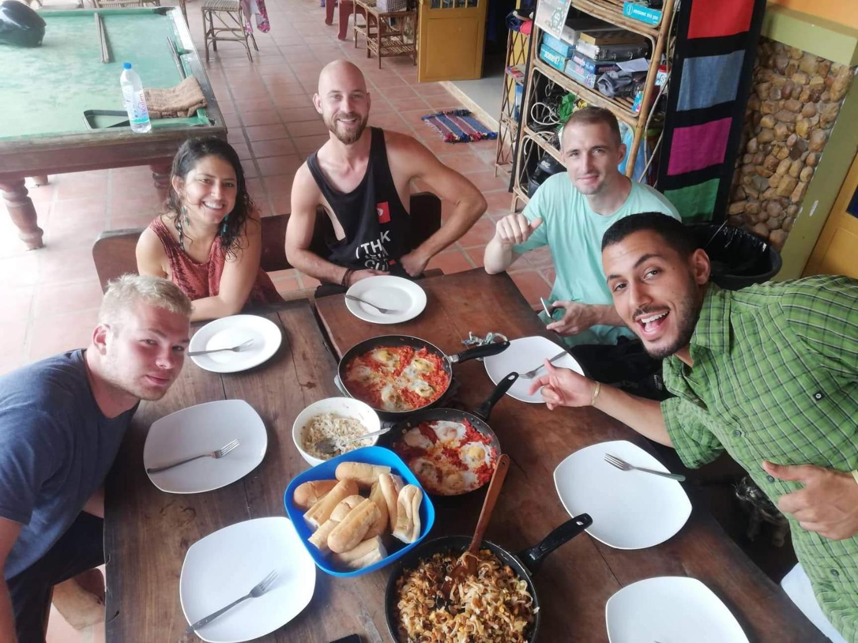 Nomads Guesthouse Kampot Eksteriør bilde