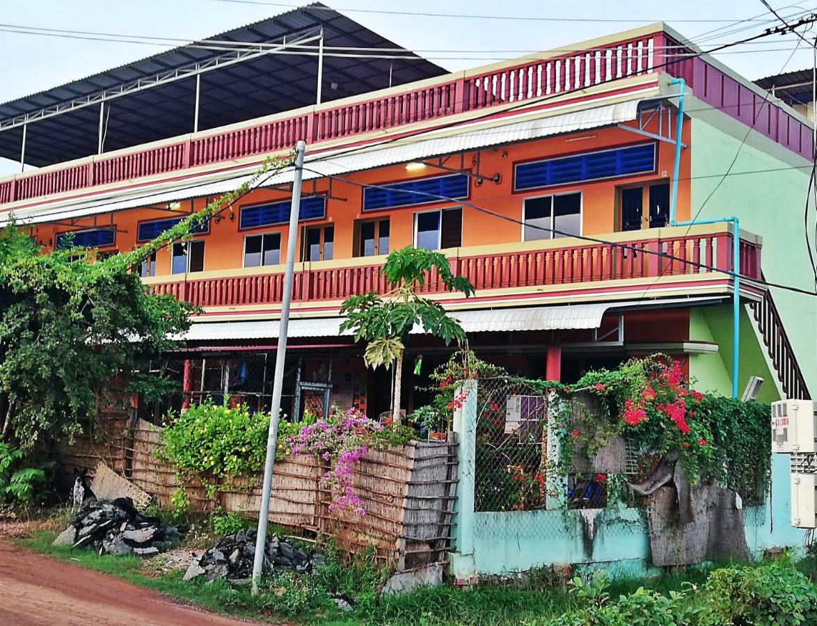 Nomads Guesthouse Kampot Eksteriør bilde